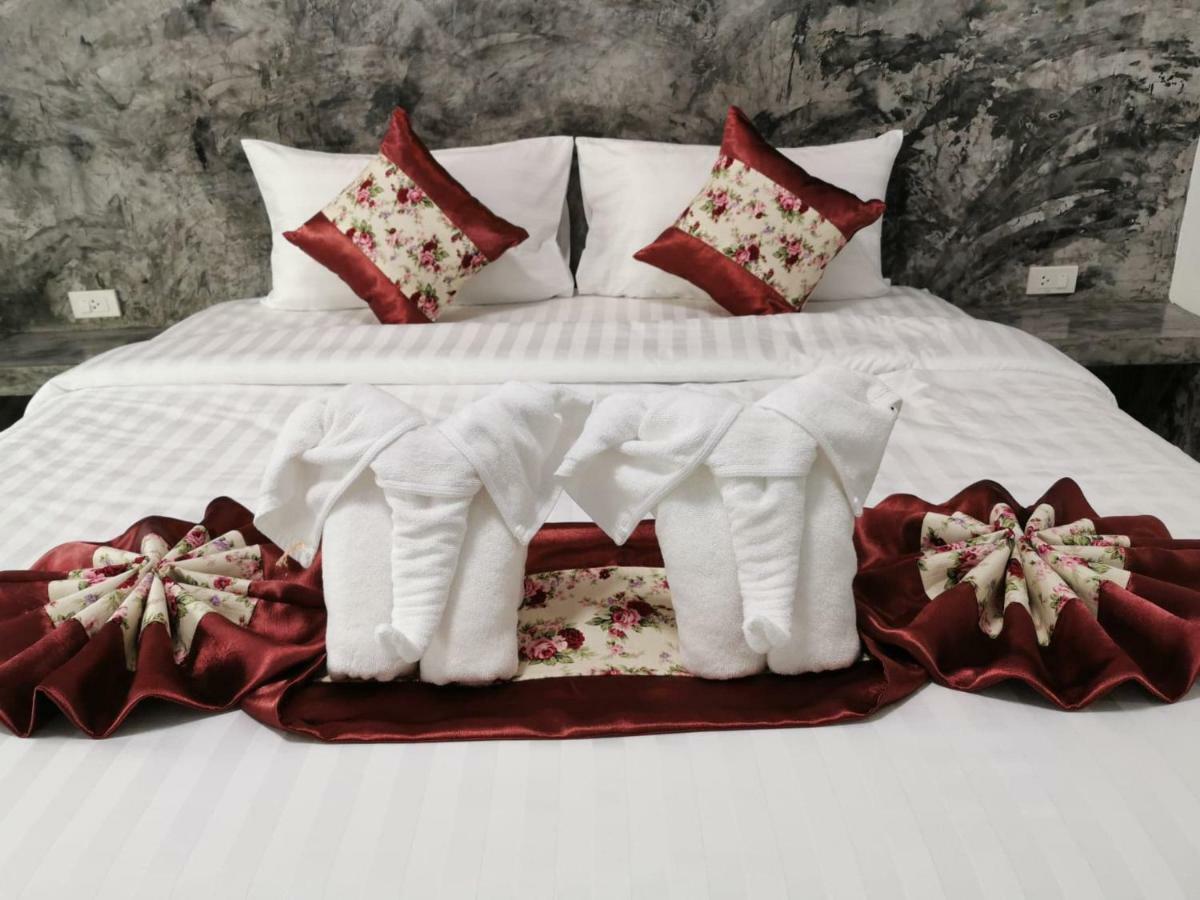 Laila​ Place Hotel Koh Lanta Bagian luar foto