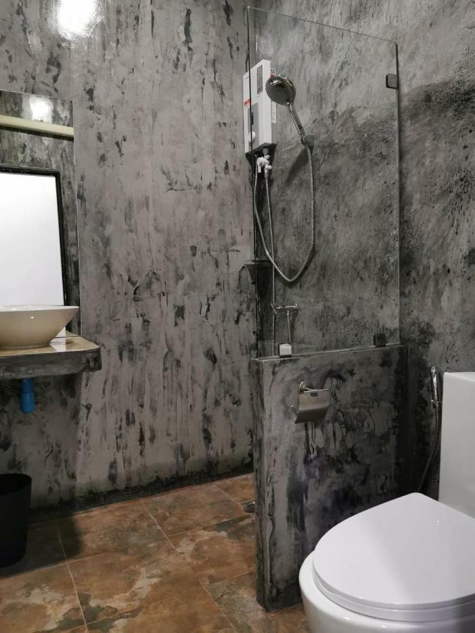 Laila​ Place Hotel Koh Lanta Bagian luar foto