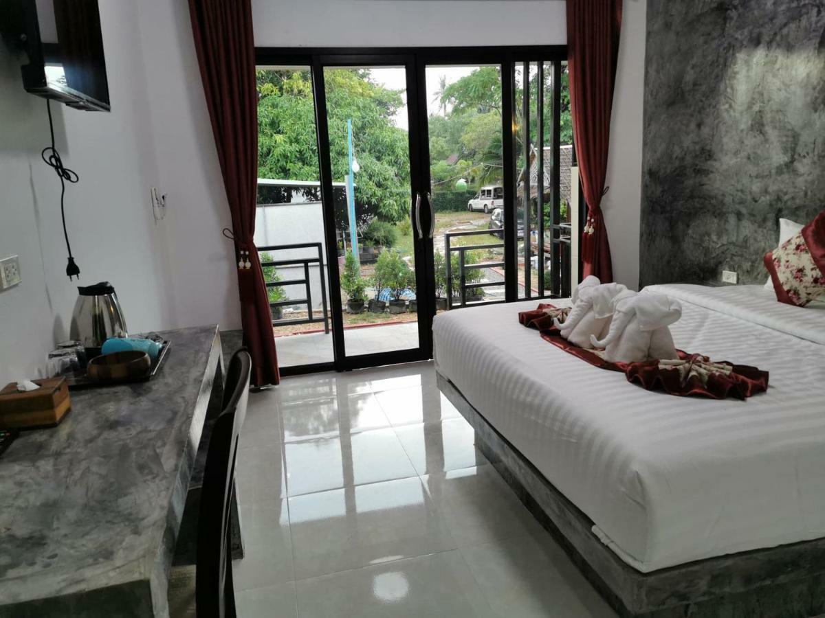 Laila​ Place Hotel Koh Lanta Bagian luar foto