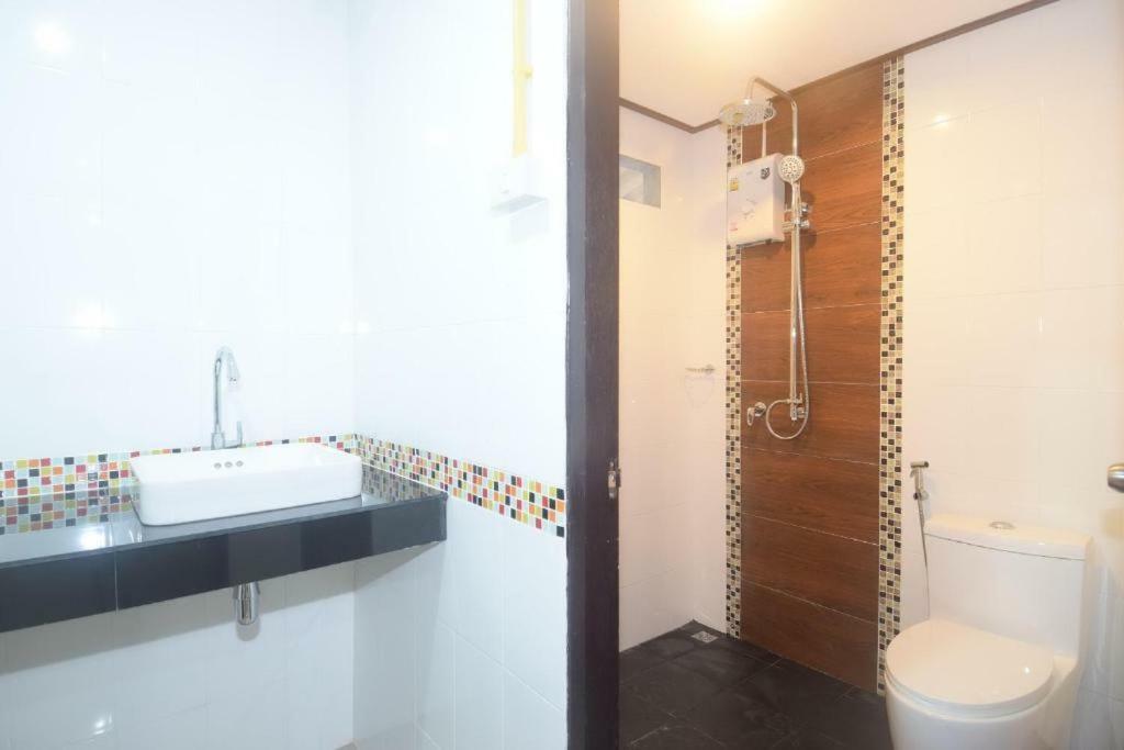 Laila​ Place Hotel Koh Lanta Bagian luar foto